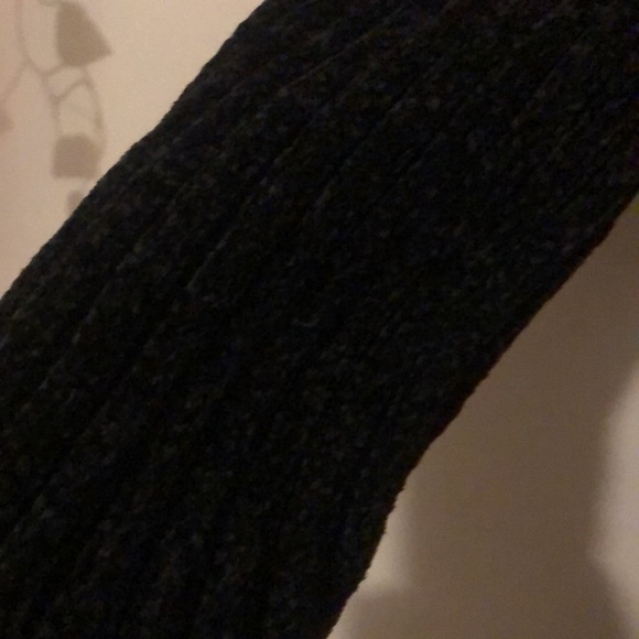 Black sweater very soft size L - Picture 3 of 4